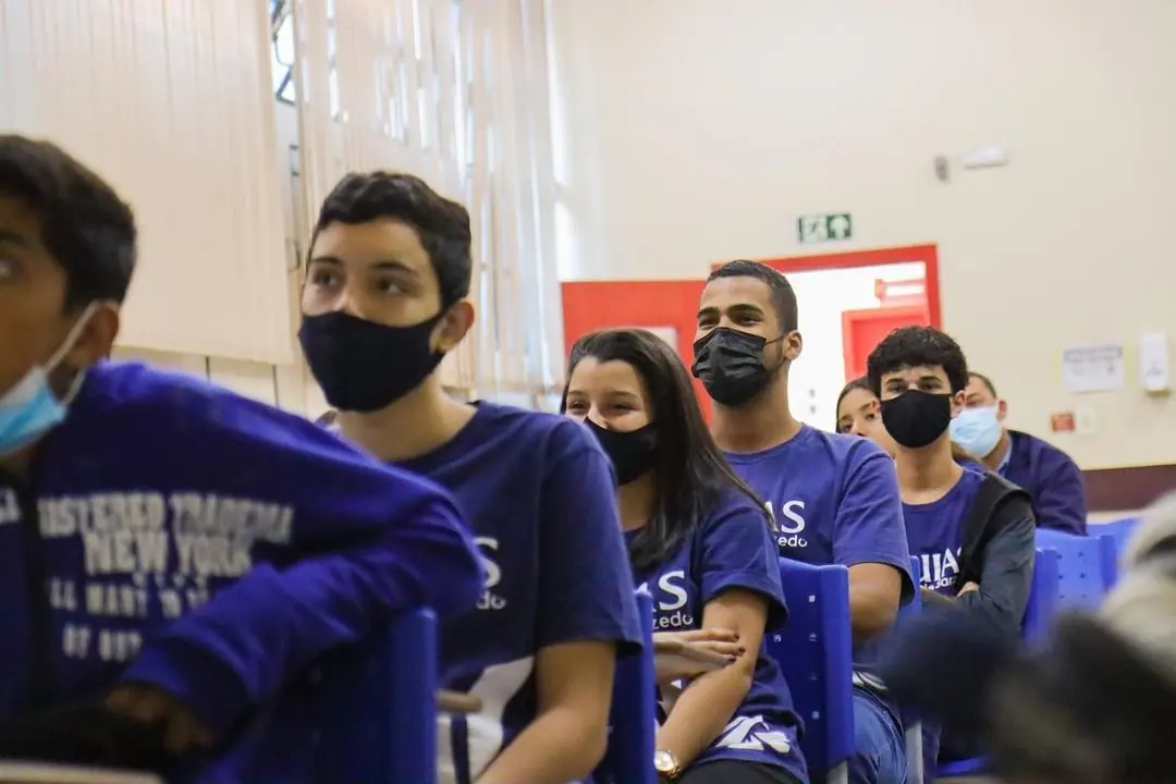 Escuta ativa de stakeholders: o passo que quase todo mundo pula